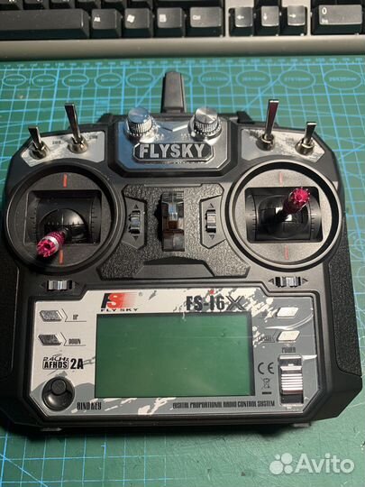 Гоночный FPV квадрокоптер, дрон