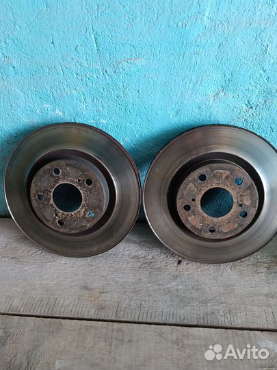 Передние тормозные диски Toyota camry Lexus