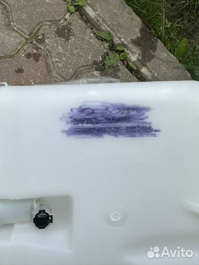 Бачок омывателя Almera Classic В10