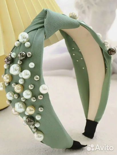 Ободок с разноцветным жемчугом