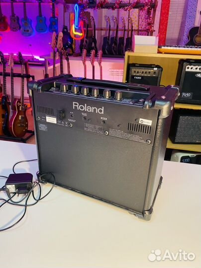 Комбоусилитель Roland Cube 10GX