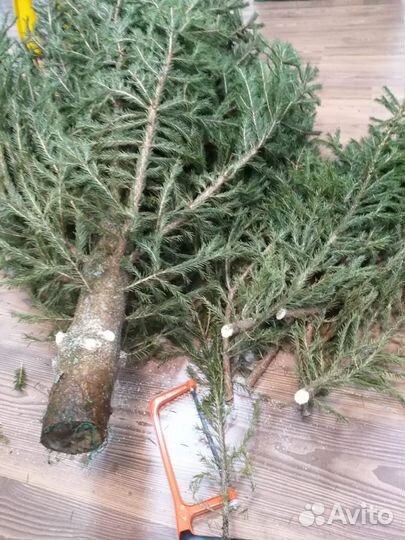 Надежная стойка для елки