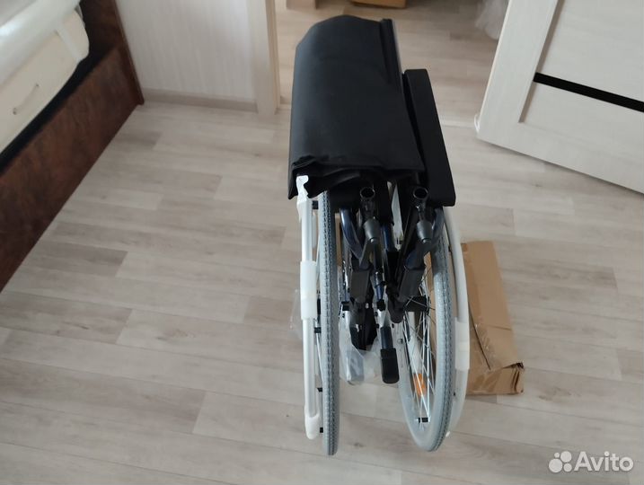 Кресло коляска для инвалидов новое