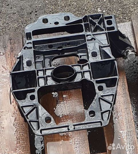 Рамка транцевого узла угловой колонки Mercruiser