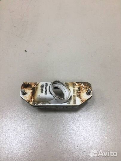 Фонарь подсветки номера Mitsubishi Colt