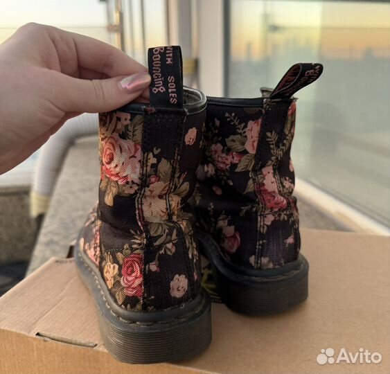 Dr martens ботинки Victorian Flowers с цветами