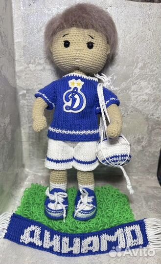 Кукла вязаная крючком - футболист Динамо