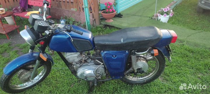 Мотоцикл иж планета 5