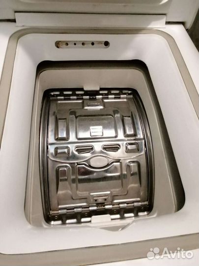 Продаётся стиральная машина Ariston на запчасти