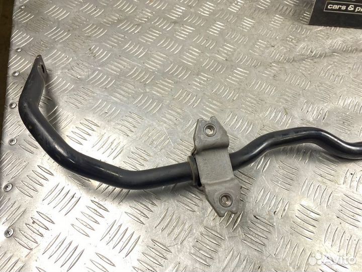 Стабилизатор Volkswagen Golf MK5 BVY 2007