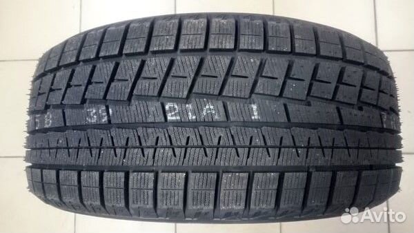 Yokohama Ice Guard IG60 245/40 R18 93Q