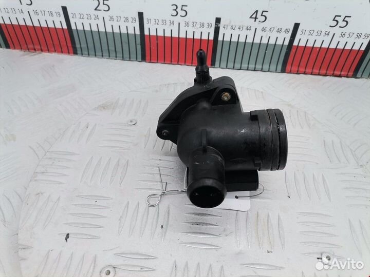 Корпус термостата Ford Mondeo 3 рест. 2005