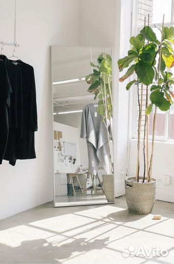 Зеркало напольное в раме