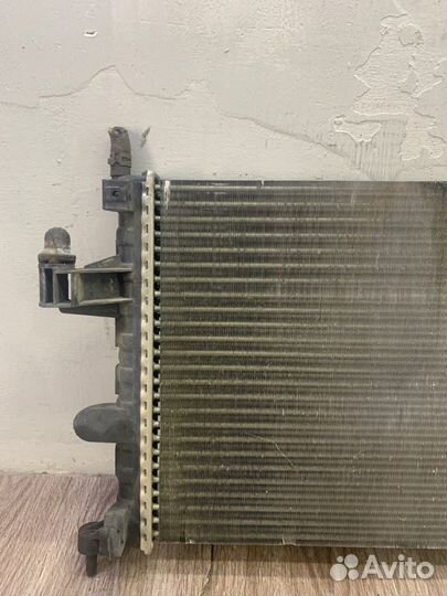 Радиатор двс Opel Corsa C Z12XEP