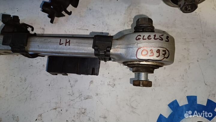 Mercedes GLC X253 Рычаг передний нижний поперечный