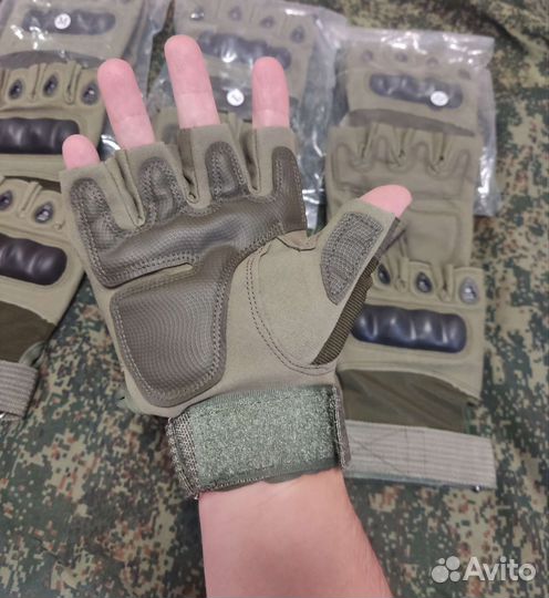 Перчатки тактические