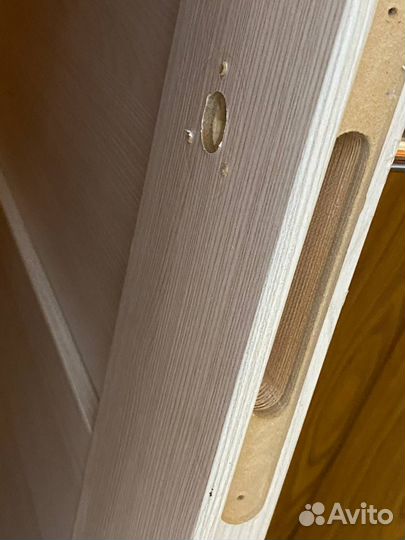Дверь межкомнатная 800 х 2000 в хорошем состоянии