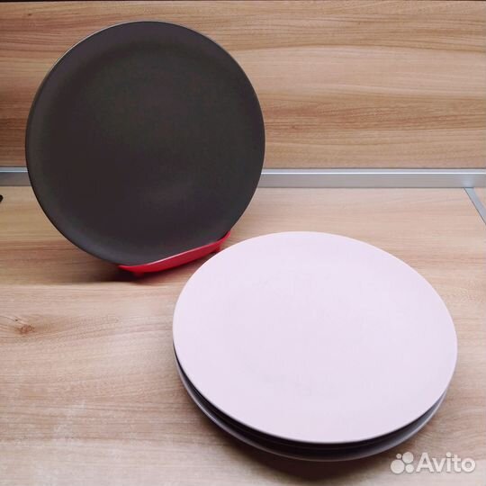 Набор блюд, тарелок IKEA Fargklar 26 см