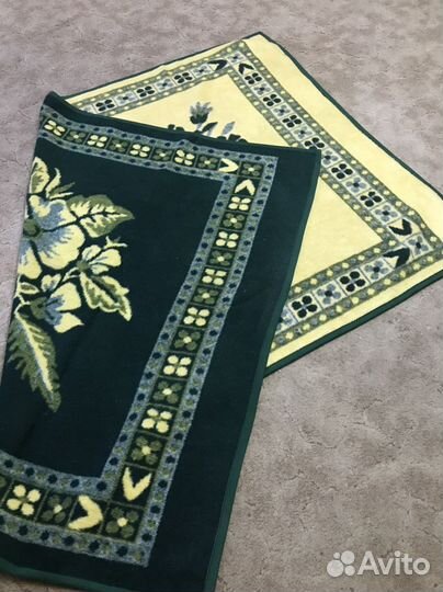 Пледы и покрывало, ковер