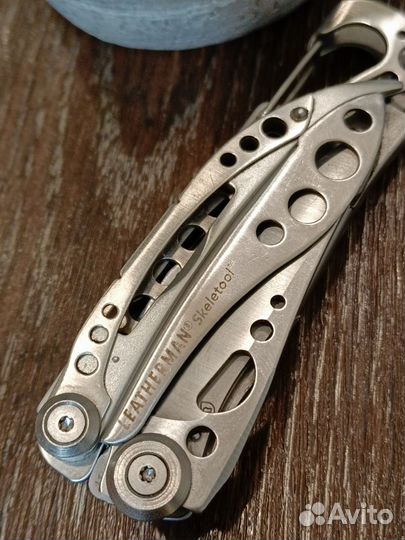Мультитул Leatherman skeletool с дефектом