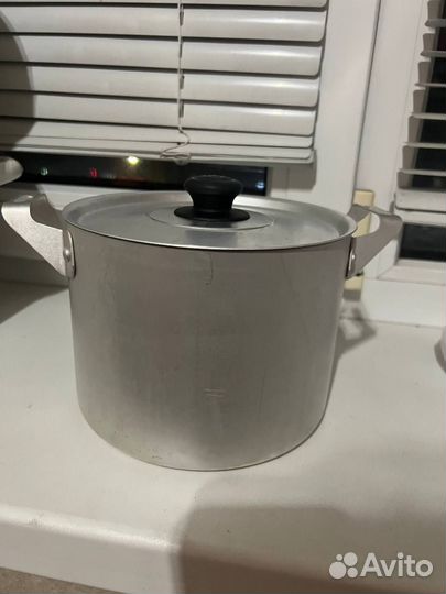 Кастрюля алюминиевая