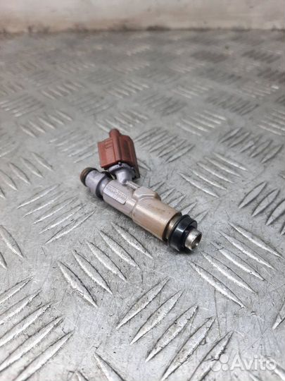 Форсунка Lexus Is200 седан 2.0 1GFE 2004