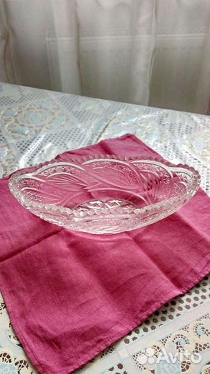 Хрустальная ваза