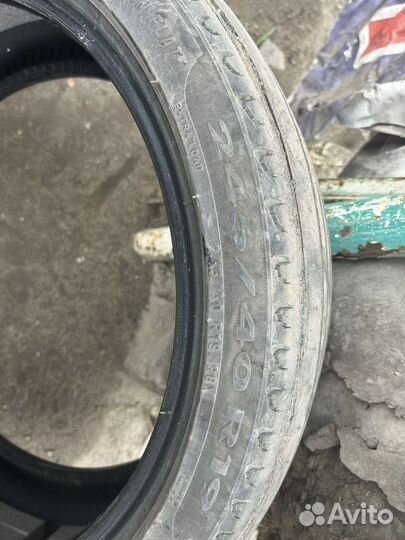 Pirelli Chrono Camper 245/40 R19 и 40/40 R19 98