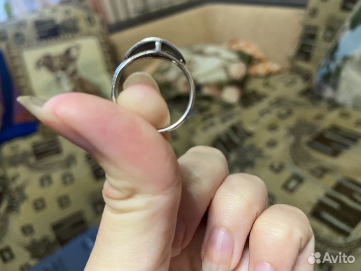 Серебряное кольцо