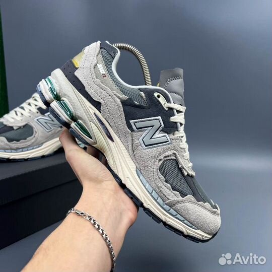 Кроссовки New Balance 2002R