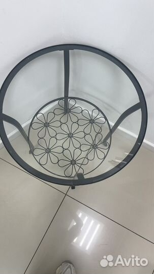 Стол в отличном состоянии