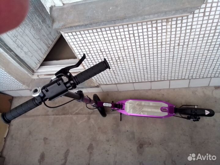 Самокат для подростка девочки, мало б/у