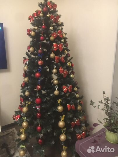 Елка искусственная со всеми игрушками