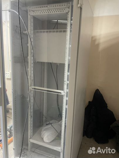 Серверный шкаф