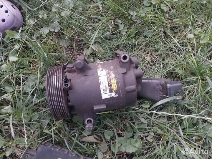 Запчасти на Рено Меган