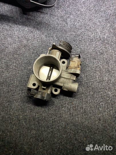 Дроссельная заслонка Chrysler Stratus I 2.5