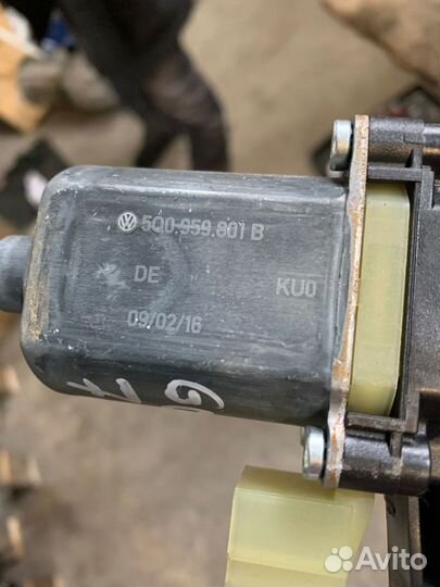 Моторчик стеклоподъемника передний левый golf 7