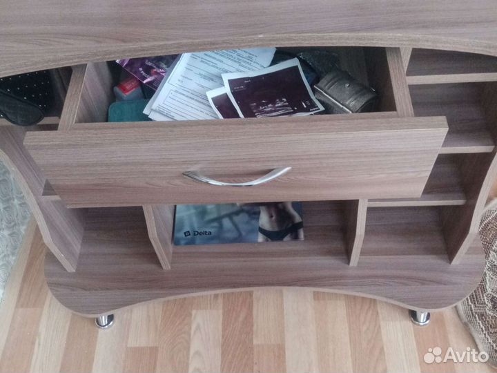 Трюмо с зеркалом