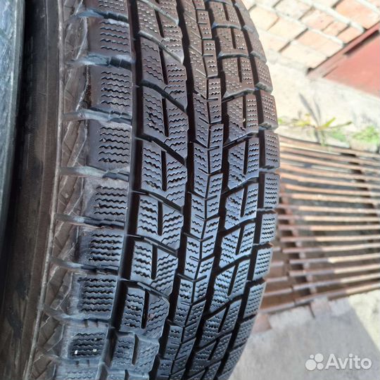 Dunlop Winter Maxx SJ8 225/65 R17