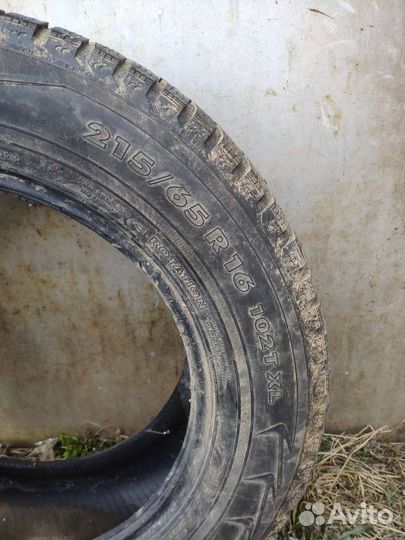 Nokian Tyres Hakkapeliitta 5 215/65 R16 102T