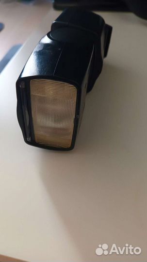 Вспышка камеры Canon speedlite 430EX ii