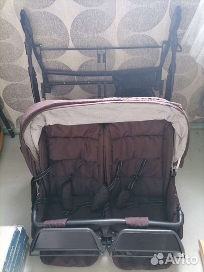 Коляска для двойни