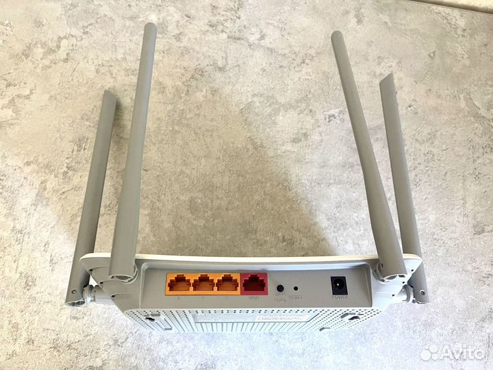 Wifi роутер TP-Link EC220-G5