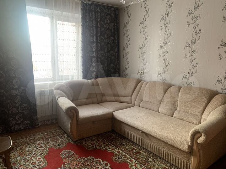 2-к. квартира, 50 м², 4/9 эт.