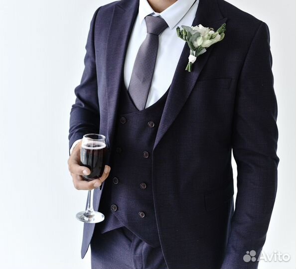 Костюм мужской классический