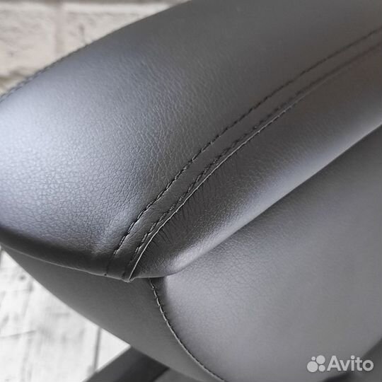 Подлокотник на Opel Combo C (2001 - 2011)