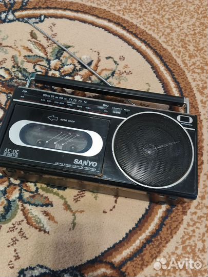 Кассетный плеер