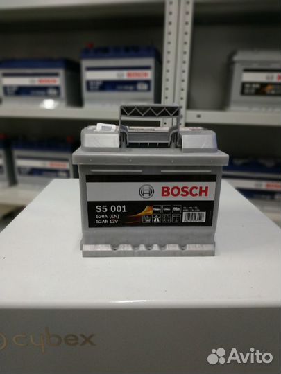 Аккумулятор 52Ah Bosch 520A S5 001 евро кубик низк