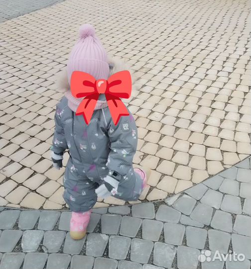 Зимний комбинезон для девочки