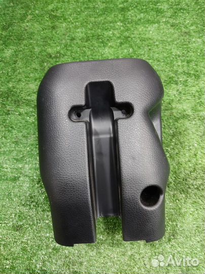 Кожух рулевой колонки (комплект) Mitsubishi Lance